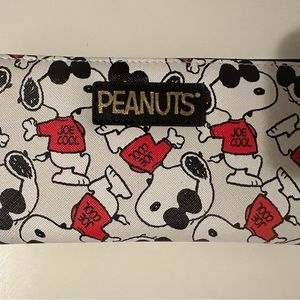 Peanuts Snoopy Joe Cool Zip Wallet